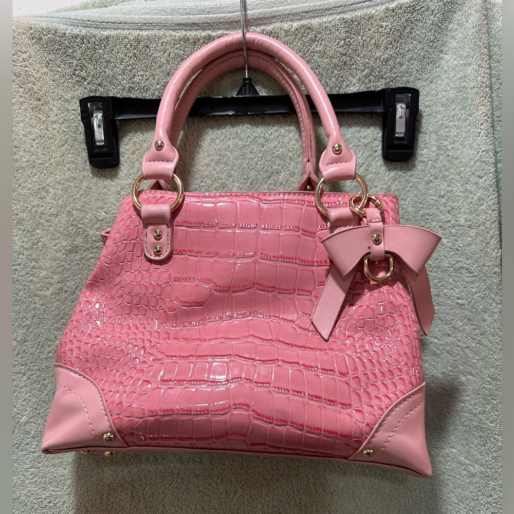 Imoshion Pink Croc-Embossed Satchel